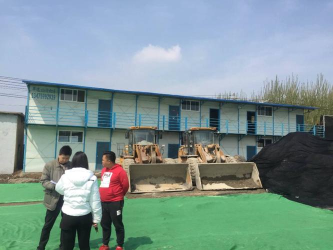 歷城區(qū)環(huán)保局項(xiàng)目科匯同專(zhuān)家對(duì)五家企業(yè)所報(bào)環(huán)評(píng)報(bào)告表項(xiàng)目進(jìn)行現(xiàn)場(chǎng)