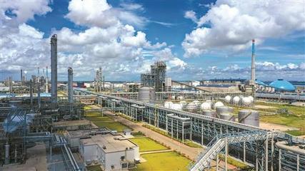 湛江經(jīng)濟技術開發(fā)區(qū):綠色低碳循環(huán)現(xiàn)代產業(yè)園加速崛起